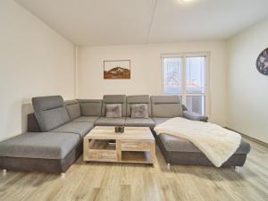 Prodej bytu 3+1, Trutnov - Horní Staré Město, Chrpová, 59 m2