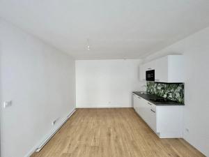 Pronájem bytu 2+kk, Praha - Vinohrady, Varšavská, 48 m2