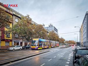 Pronájem bytu 2+kk, Praha - Žižkov, Viklefova, 47 m2