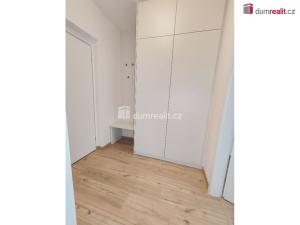 Pronájem bytu 1+kk, Praha - Kbely, Sedlářova, 36 m2