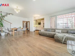 Prodej rodinného domu, Praha - Cholupice, Lhenická, 152 m2