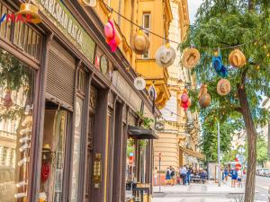 Pronájem bytu 1+kk, Praha - Vinohrady, Záhřebská, 27 m2