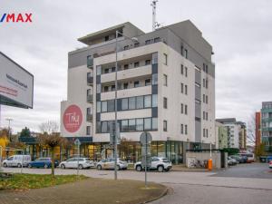 Pronájem bytu 2+kk, Hradec Králové - Třebeš, Ve Stromovce, 70 m2