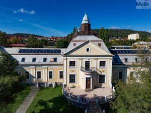 Prodej ubytování, Most, Čsl. armády, 1900 m2