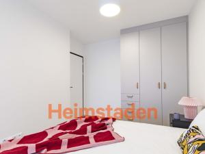 Pronájem bytu 2+kk, Praha - Holešovice, U Pergamenky, 59 m2