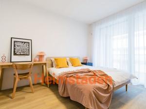 Pronájem bytu 2+kk, Praha - Holešovice, Vrbenského, 53 m2