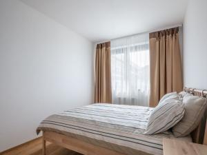 Pronájem bytu 2+kk, Praha - Holešovice, Dělnická, 68 m2