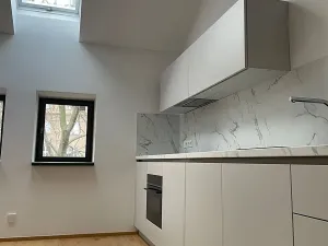 Pronájem bytu 1+kk, Praha - Nové Město, 42 m2