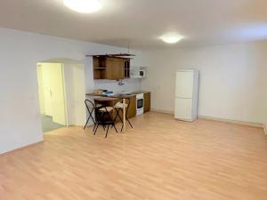 Pronájem bytu 3+kk, Beroun, Česká, 102 m2