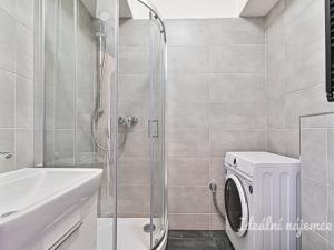 Pronájem bytu 1+kk, Brno - Královo Pole, Slovinská, 37 m2