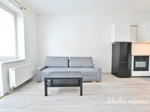 Pronájem bytu 1+kk, Brno - Královo Pole, Slovinská, 37 m2