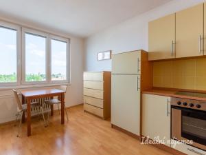 Pronájem bytu 1+kk, Praha - Letňany, Bohumínská, 40 m2