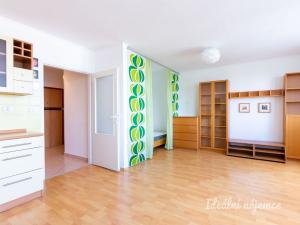 Pronájem bytu 1+kk, Praha - Letňany, Bohumínská, 40 m2