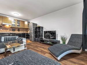 Pronájem bytu 2+kk, Praha - Zličín, Hevlínská, 48 m2