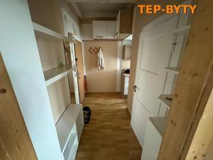 Prodej bytu 2+kk, Teplice, U Vlastního krbu, 44 m2