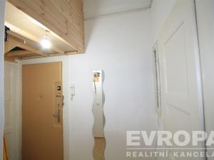 Pronájem bytu 2+kk, Praha - Vinohrady, Písecká, 47 m2