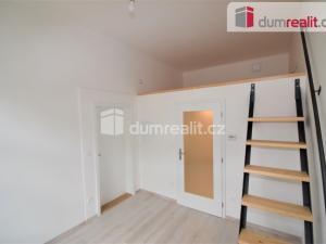 Pronájem bytu 1+1, Praha - Smíchov, Radlická, 38 m2