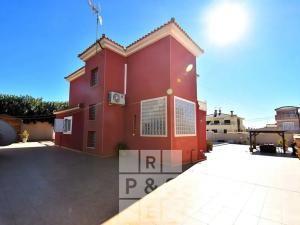 Prodej rodinného domu, Torrevieja, Španělsko, Calle Meridiano, 232 m2