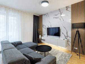 Pronájem bytu 2+kk, Praha - Karlín, Rohanské nábřeží, 60 m2