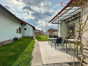 Prodej rodinného domu, Černá u Bohdanče, 180 m2