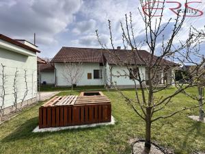 Prodej rodinného domu, Černá u Bohdanče, 180 m2