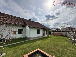 Prodej rodinného domu, Černá u Bohdanče, 180 m2