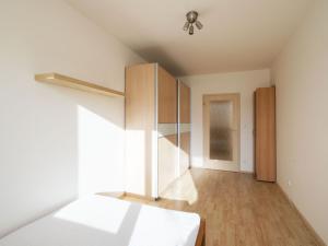 Pronájem bytu 2+kk, Praha - Hostavice, U Hostavického potoka, 52 m2