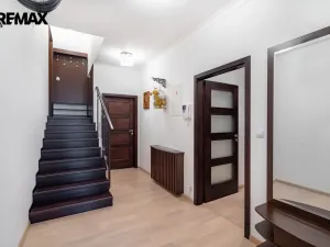 Prodej bytu 4+kk, Karlovy Vary, Libušina, 171 m2