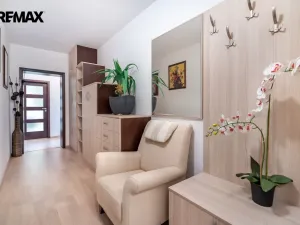 Prodej bytu 4+kk, Karlovy Vary, Libušina, 171 m2