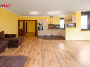 Prodej rodinného domu, Jenišov - Pod Rohem, K Rohu, 205 m2