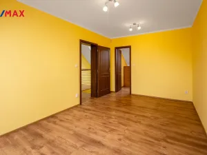 Prodej rodinného domu, Jenišov - Pod Rohem, K Rohu, 205 m2