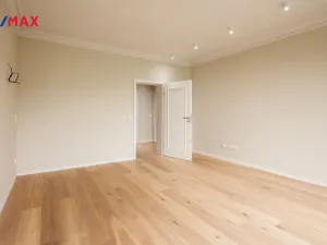 Prodej rodinného domu, Jenišov, 178 m2