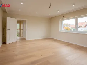 Prodej rodinného domu, Jenišov - Pod Rohem, Horská, 178 m2