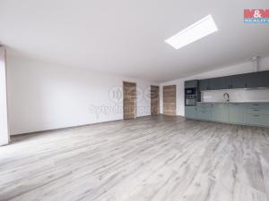 Pronájem bytu 4+kk, Sulice - Želivec, Rovná, 101 m2