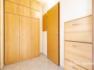 Pronájem bytu 1+kk, Praha - Střížkov, Habartická, 32 m2