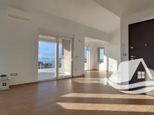 Prodej bytu 3+kk, Primošten, Chorvatsko, 85 m2