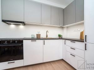 Prodej bytu 4+kk, Praha - Bohnice, Feřtekova, 74 m2