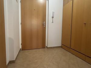 Pronájem bytu 1+kk, Praha - Libeň, Kovanecká, 32 m2