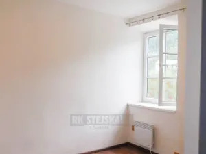 Pronájem bytu 2+kk, Český Krumlov - Plešivec, 5. května, 39 m2