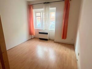 Pronájem bytu 2+kk, Praha - Nusle, Kloboučnická, 50 m2