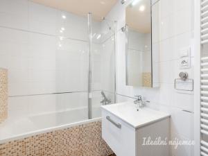 Pronájem bytu 2+kk, Praha - Záběhlice, Švehlova, 76 m2