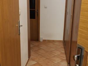 Pronájem bytu 2+kk, Praha - Horní Měcholupy, Boloňská, 43 m2