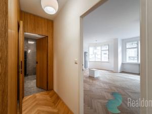 Prodej bytu 2+kk, Praha - Nové Město, Opatovická, 96 m2