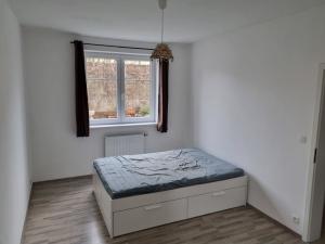 Pronájem bytu 2+kk, Plzeň, Revoluční, 35 m2