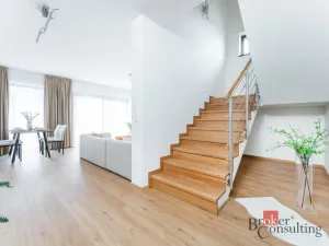Prodej rodinného domu, Ořech, 161 m2