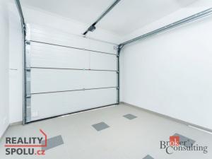 Prodej rodinného domu, Ořech, Východní, 166 m2