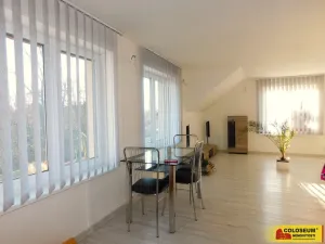 Prodej obchodního prostoru, Znojmo, 140 m2