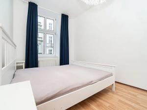 Pronájem bytu 2+kk, Praha - Karlín, Za Poříčskou bránou, 50 m2