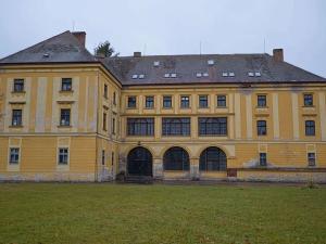 Prodej činžovního domu, Batelov, náměstí Míru, 1684 m2