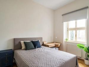 Pronájem bytu 2+kk, Praha - Dejvice, Studentská, 52 m2